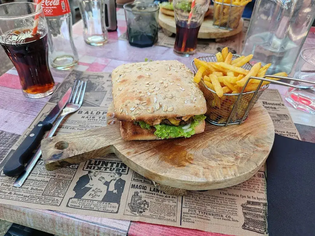 Frieda Joebang_le xv_Oraison_review