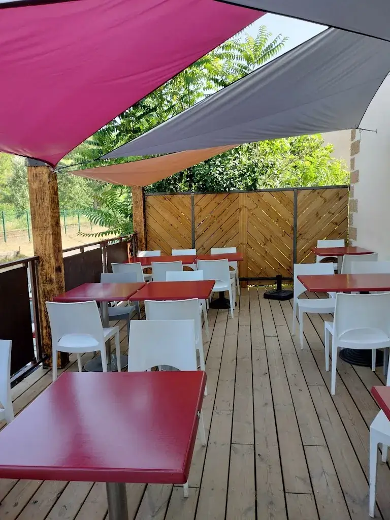 O P'tit Resto restaurant in Brillanne