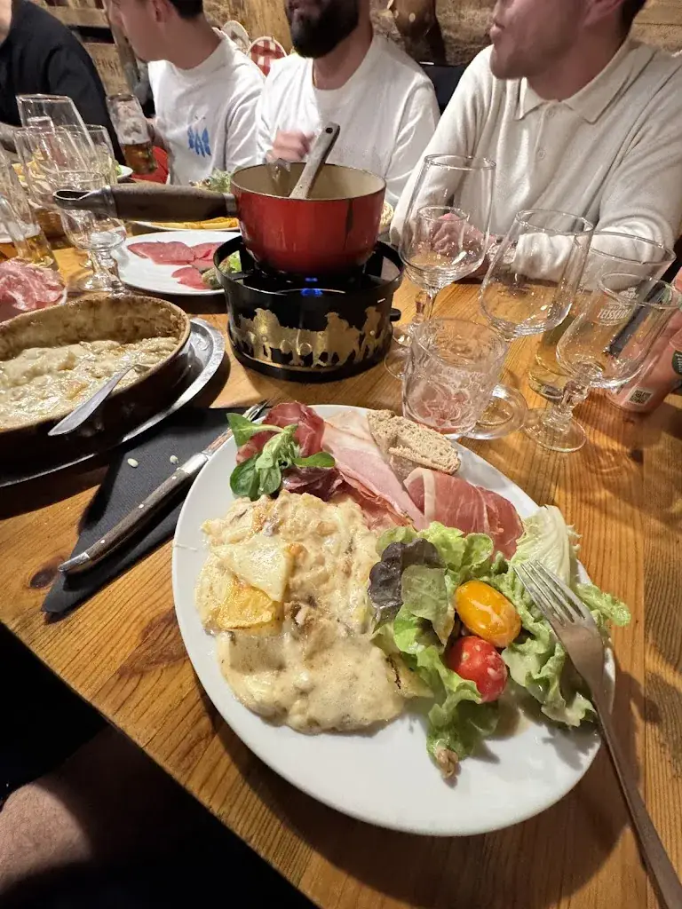 Chalet des Molliets_Arâches-la-Frasse_slider_image_2