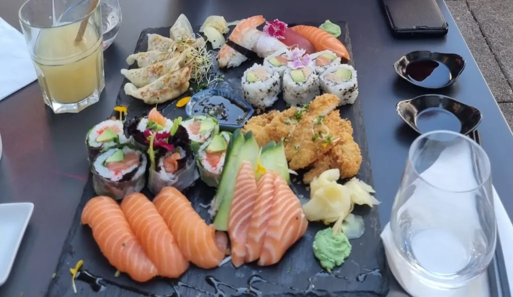 Menu_Petit Osaka Oullins - Restaurant Japonais, Sushis, Poké Bowls à Oullins - Parc du Prado_Oullins-Pierre-Bénite_image_5