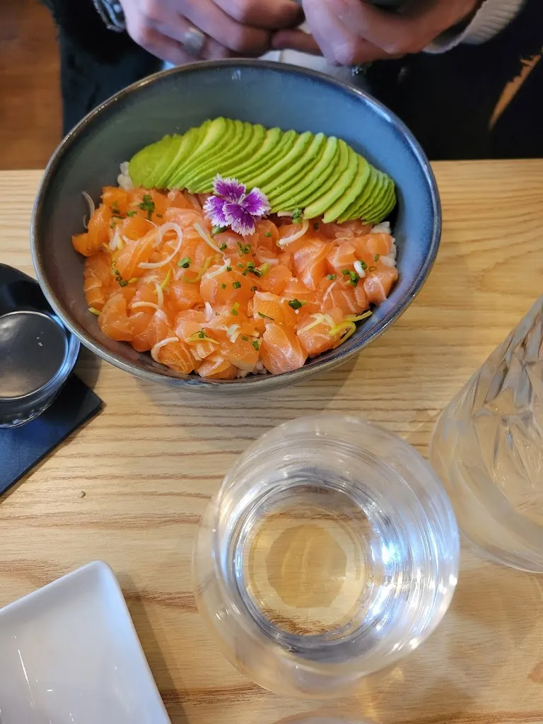 Menu_Petit Osaka Oullins - Restaurant Japonais, Sushis, Poké Bowls à Oullins - Parc du Prado_Oullins-Pierre-Bénite_image_6