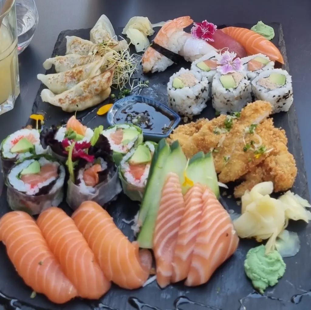 Lukas Rieffel_Petit Osaka Oullins - Restaurant Japonais, Sushis, Poké Bowls à Oullins - Parc du Prado_Oullins-Pierre-Bénite_review