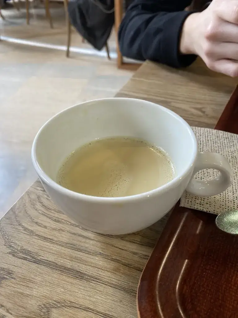 Jesse Mar_Café du Palais de Tokyo_Paris_Bewertung