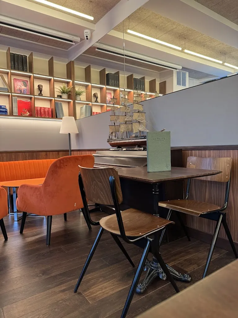 Mat Sunderland _Le Palais_Paris_review