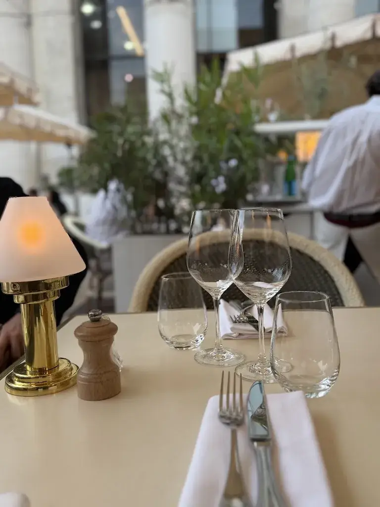 Sara SAZ_Bambini Paris_Paris_review