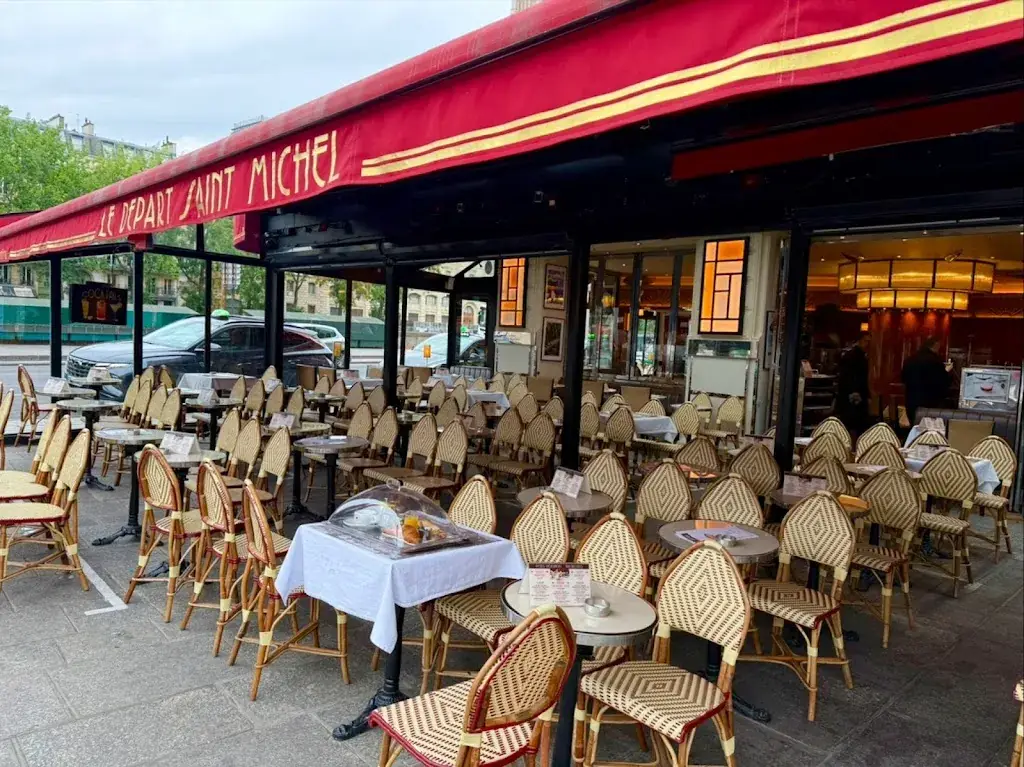 Le Départ Saint-Michel restaurant in Paris