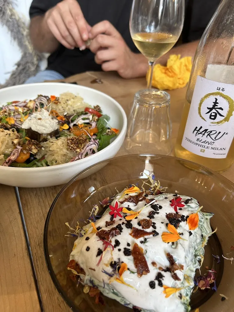 Eva Lugstein_Les Baux Jus_Baux-de-Provence_review