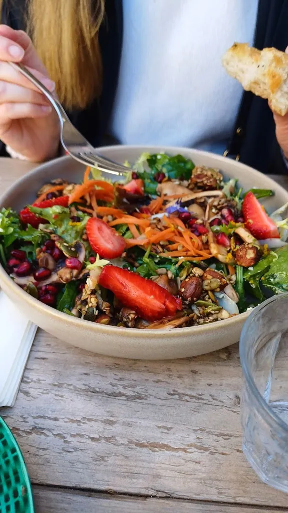 Dmitrii Kobylin_Les Baux Jus_Baux-de-Provence_review