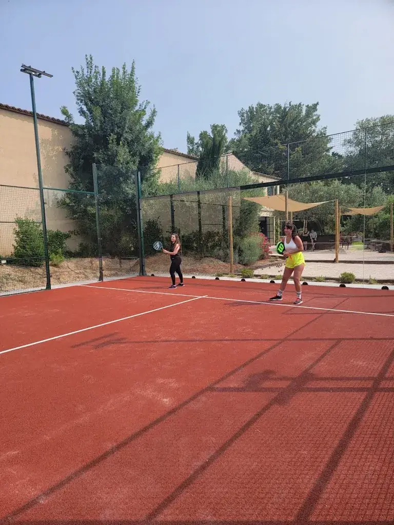 Loussine Chatafian_Alpilles Club_Paradou_review