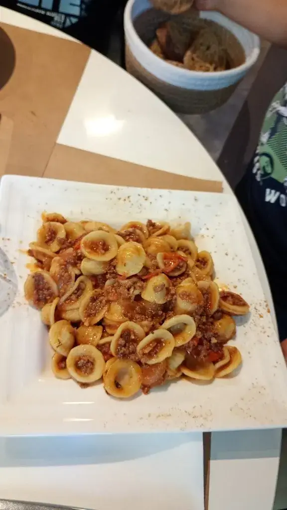 Sandy Fuentes_La Puglia Ristorante_Pertuis_review