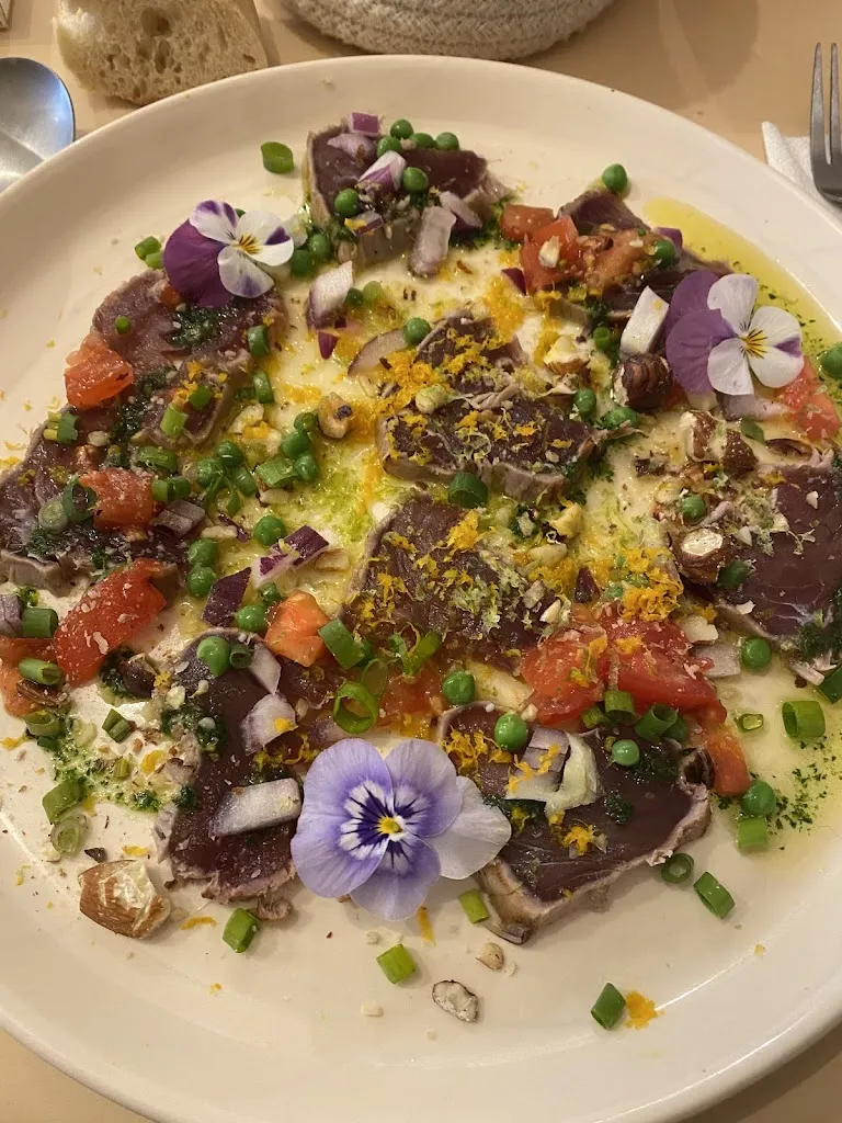 Jerome Barugola_Maison Noun_Pélissanne_recensione