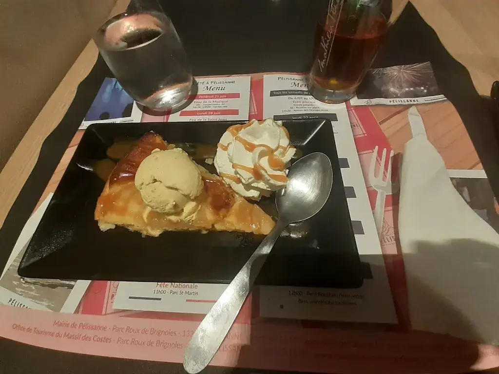 Café Tabac de la Place_Pélissanne_slider_image_3