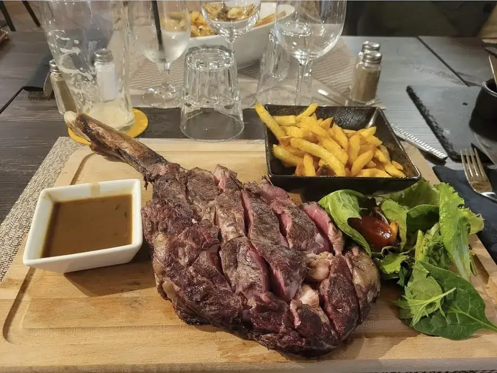 PANAMERA_Pélissanne_slider_image_2