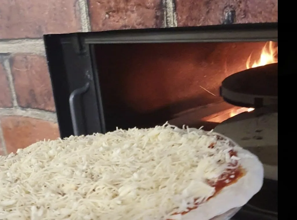 Menu_A Quoi Pizza au Feu de Bois Pélissanne_Pélissanne_image_2