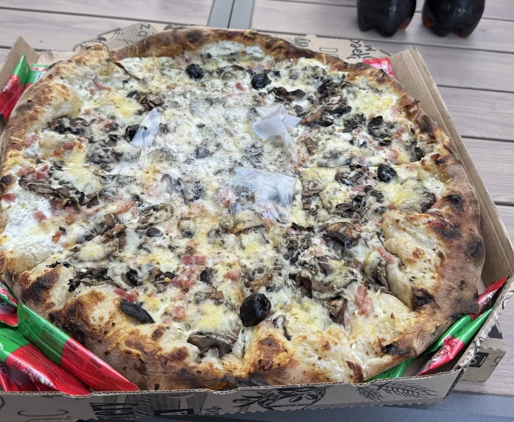 A Quoi Pizza au Feu de Bois Pélissanne_Pélissanne_slider_image_2