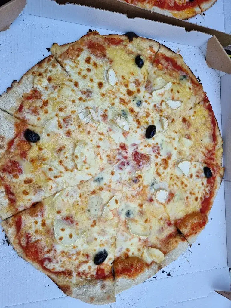 thomymiskolc_Pizza de la Place_Pélissanne_review