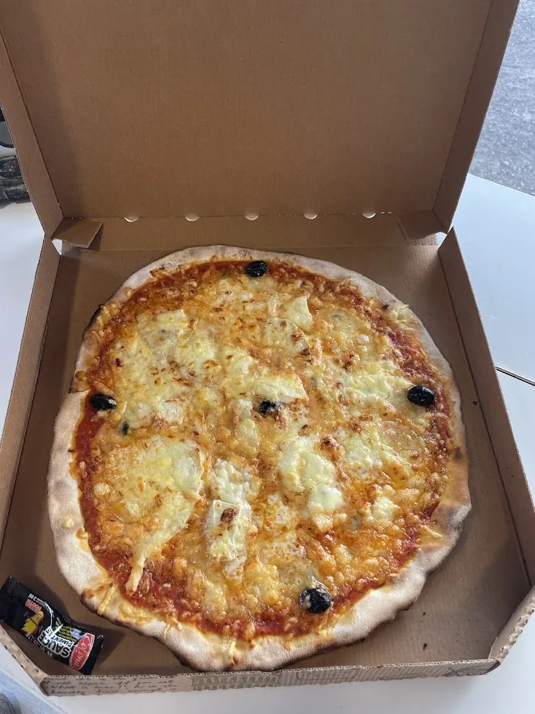 La cave à pizza ristorante a Pélissanne