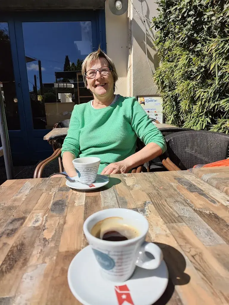 Gert Danckaers_O'Wens_Pernes-les-Fontaines_review