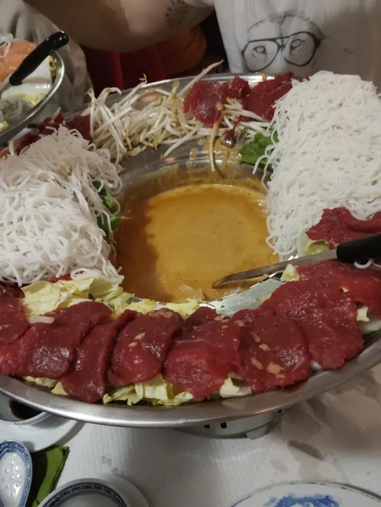 Fontaine d'Asie_Pernes-les-Fontaines_slider_image_3