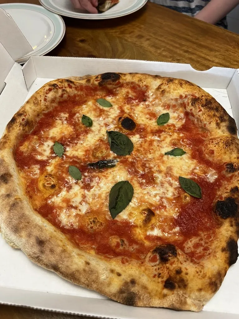 Roos_Pizzeria Margherita 2025_Pernes-les-Fontaines_review