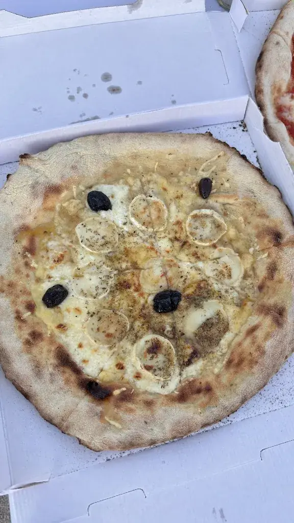 mickael De Benedetti_Pizzeria les frangins_Pernes-les-Fontaines_review