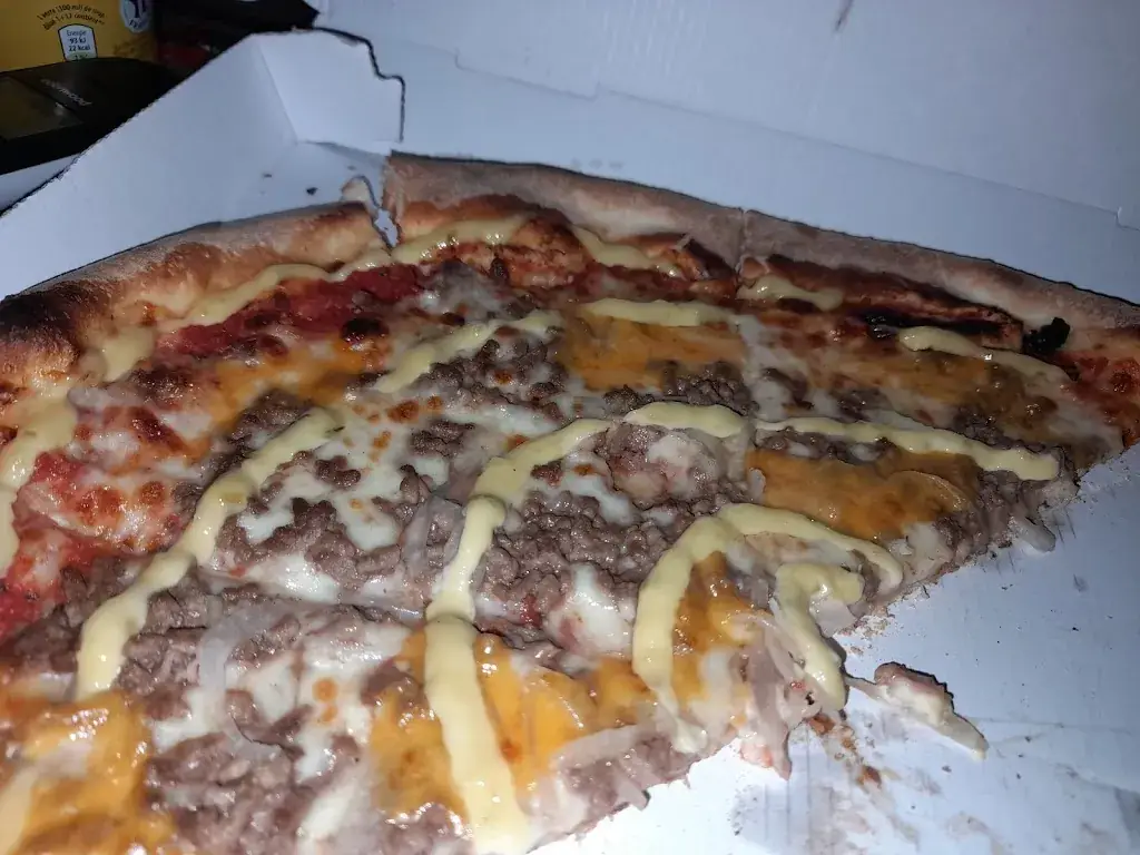 Clémentine Cléa Hermant_LA PAUSE PIZZA_Pernes-les-Fontaines_review