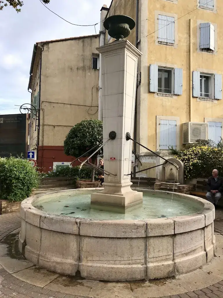 Edward_Logis Hôtel la Clé des Songes_Pierrefeu-du-Var_review