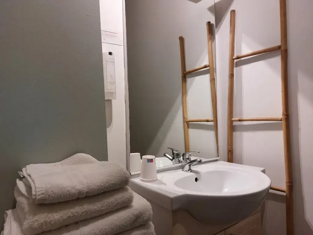 Logis Hôtel la Clé des Songes_Pierrefeu-du-Var_slider_image_3