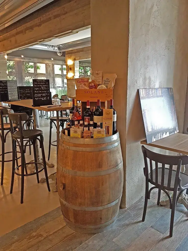 Villa M Restaurant in Plan-de-Cuques