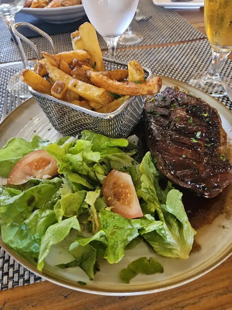 Alex Knox_Chez Arnaud - Restaurant Pourrières_Pourrières_review