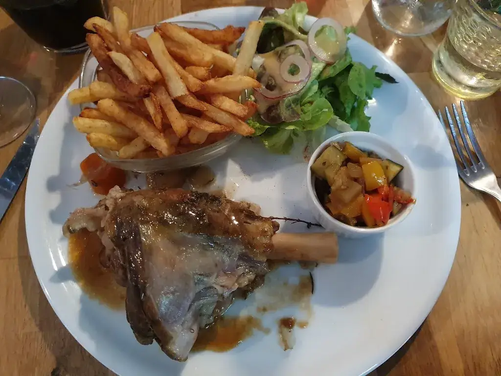 ulah doggie_Le Cabanon Enchanté_Pourrières_review