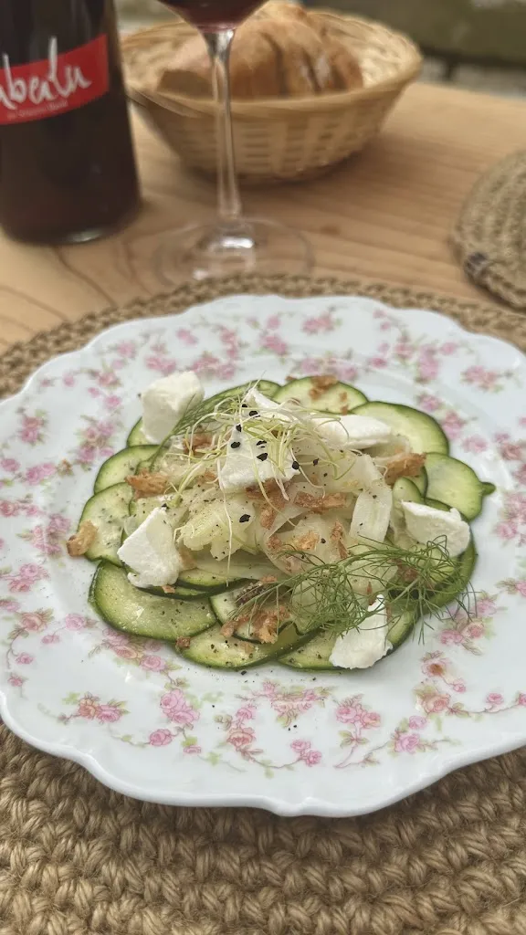 Aurélie Ads_Café.Germain_Pourrières_review