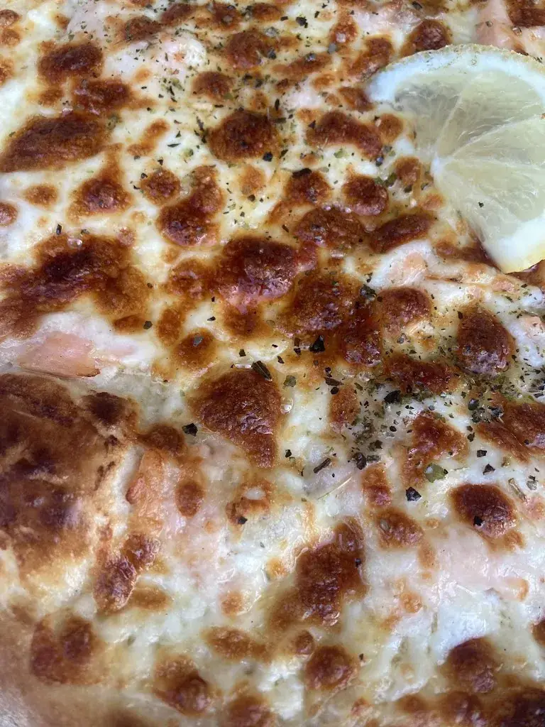 L “Leïla”_pizza&co_Pourrières_review