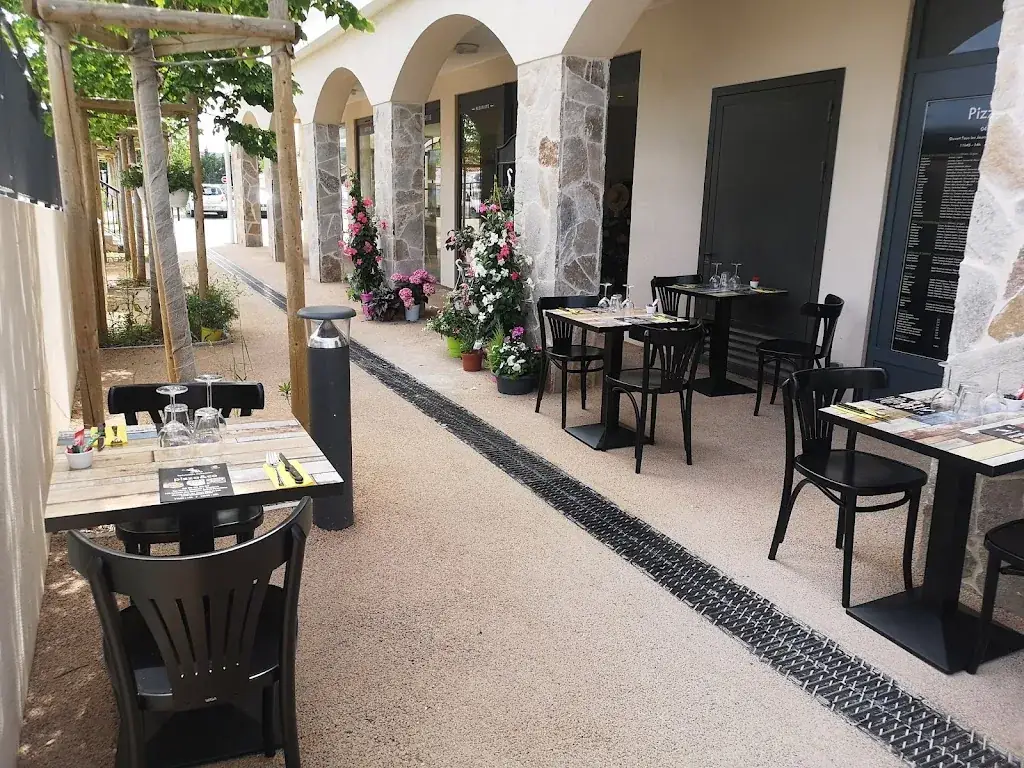 pizza&co Restaurant in Pourrières