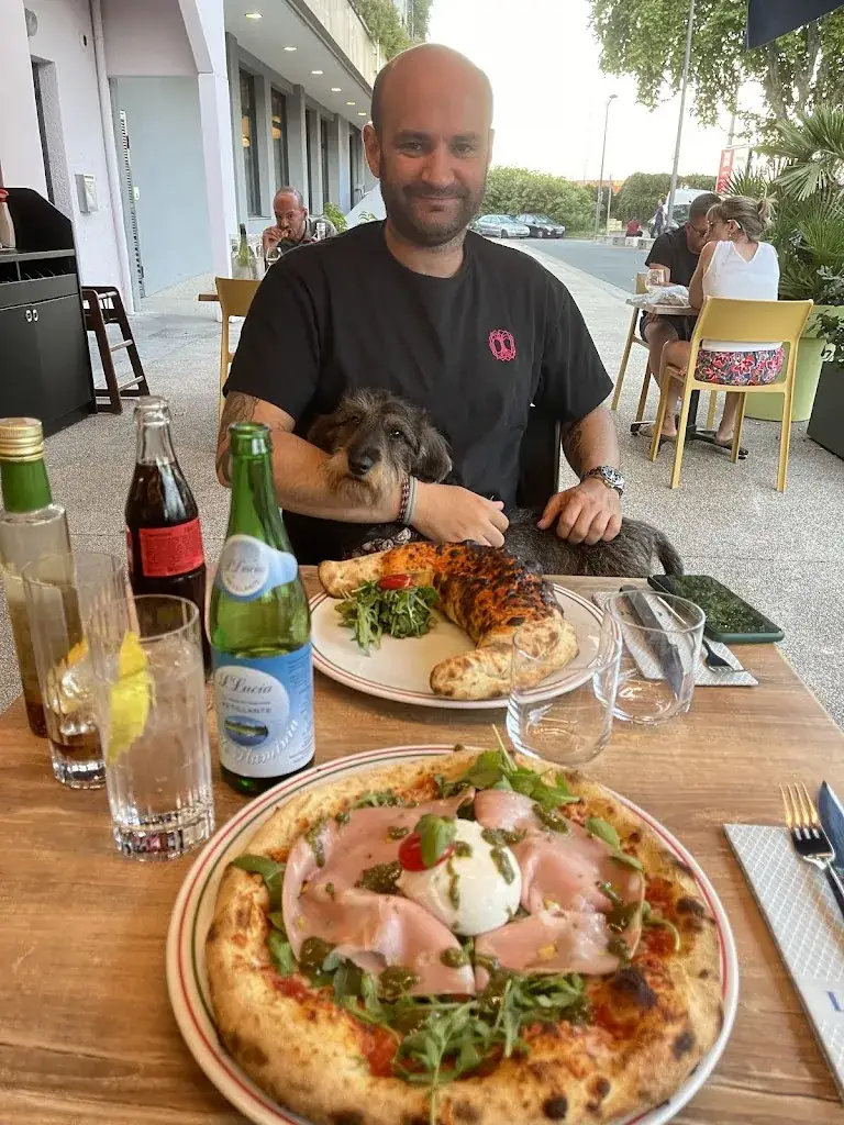 CELIA JIMENEZ_LECCINO Pizzeria_Oullins-Pierre-Bénite_review