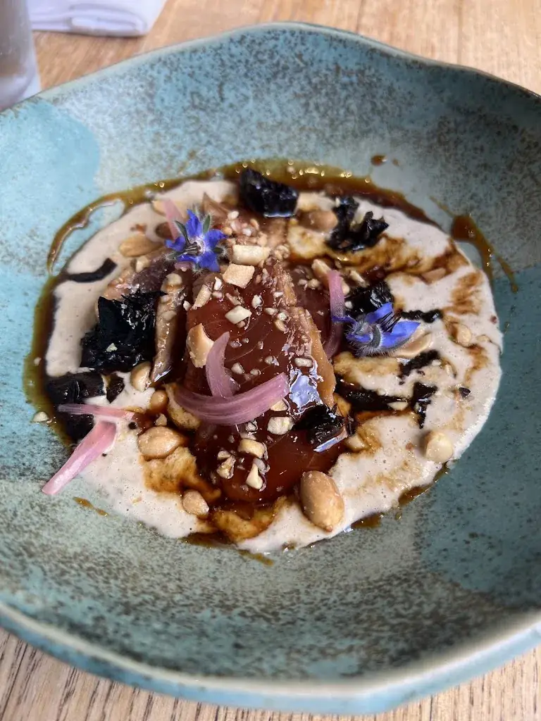 Benjamin Roelfs_Maison & Bistrot grand boise_Rousset_review