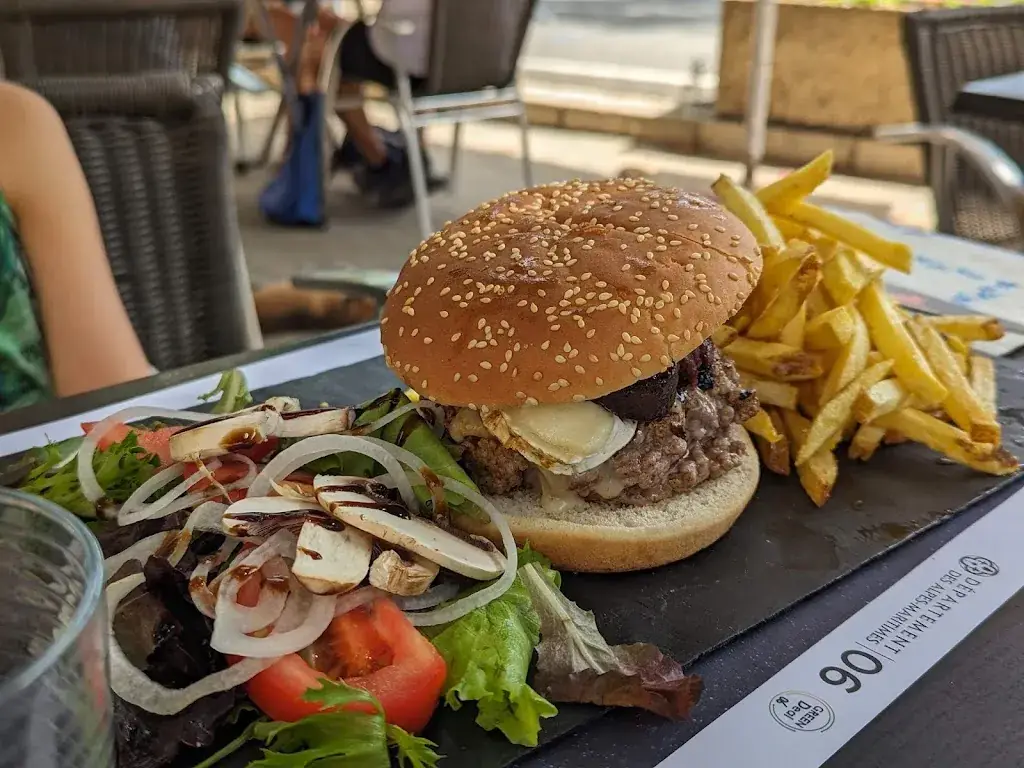 Menu_bar restaurant pizzeria chez math_Puget-Théniers_image_4