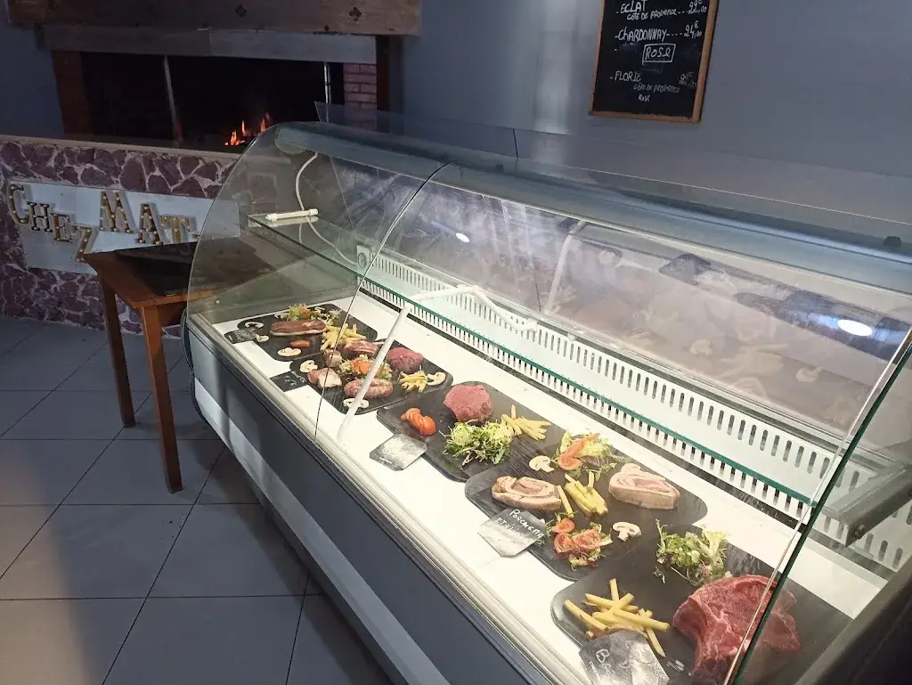 bar restaurant pizzeria chez math_Puget-Théniers_slider_image_1