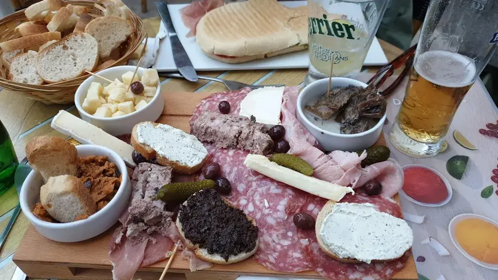 O Kfé restaurant à Puget-Théniers