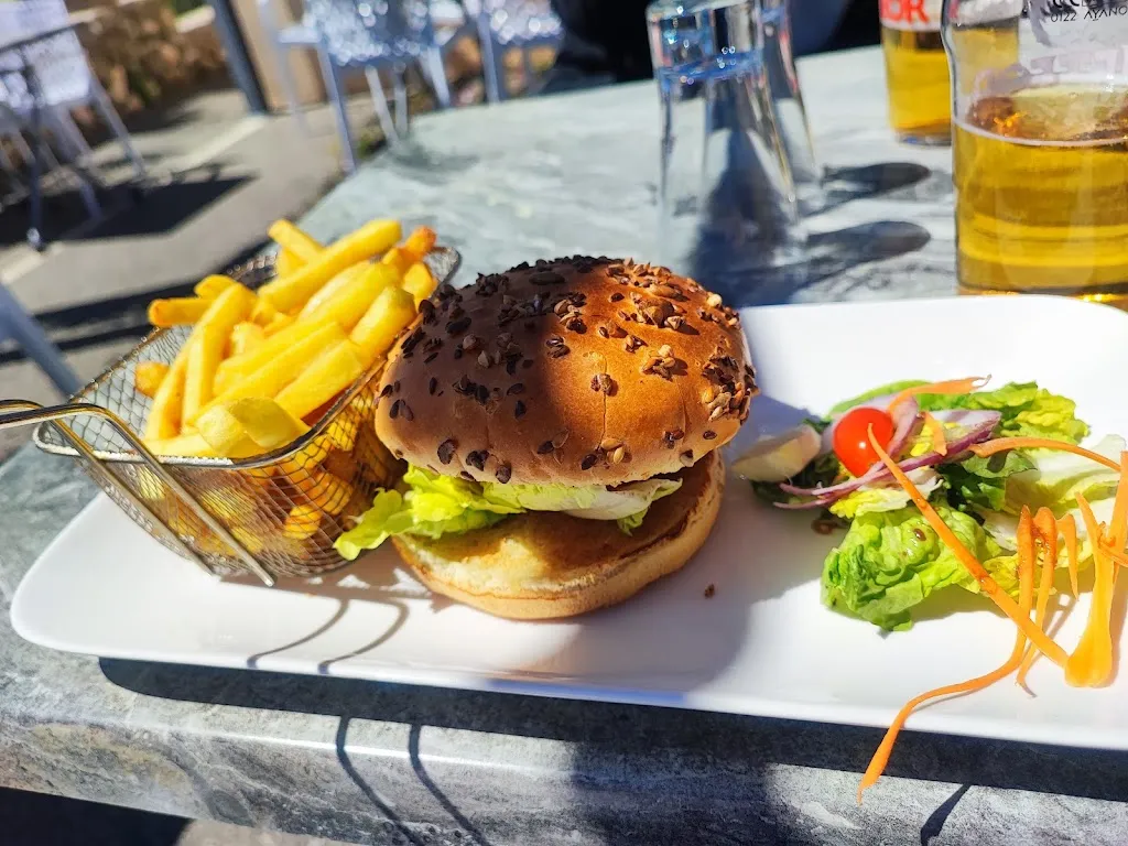 Le Cabanon_Régusse_slider_image_2