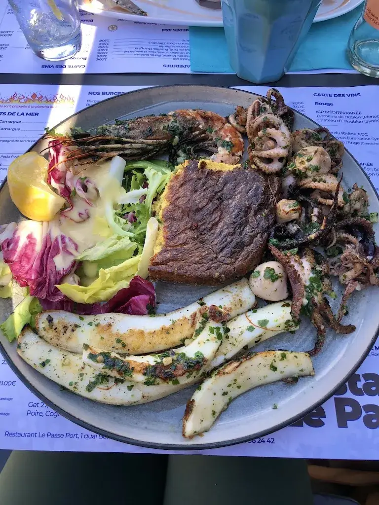 Caroline B_Restaurant Le Passe Port_Port-Saint-Louis-du-Rhône_review