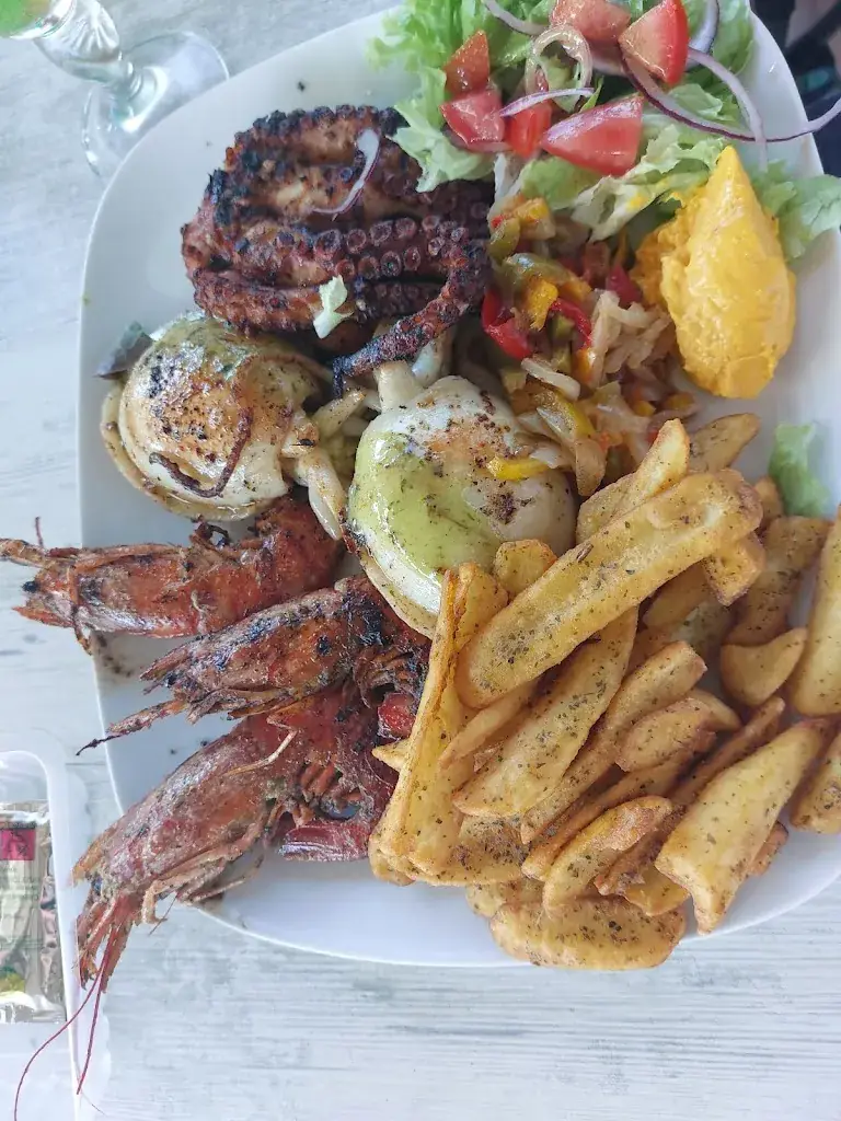 Michel Grangeret_Le Gardian_Port-Saint-Louis-du-Rhône_reseña