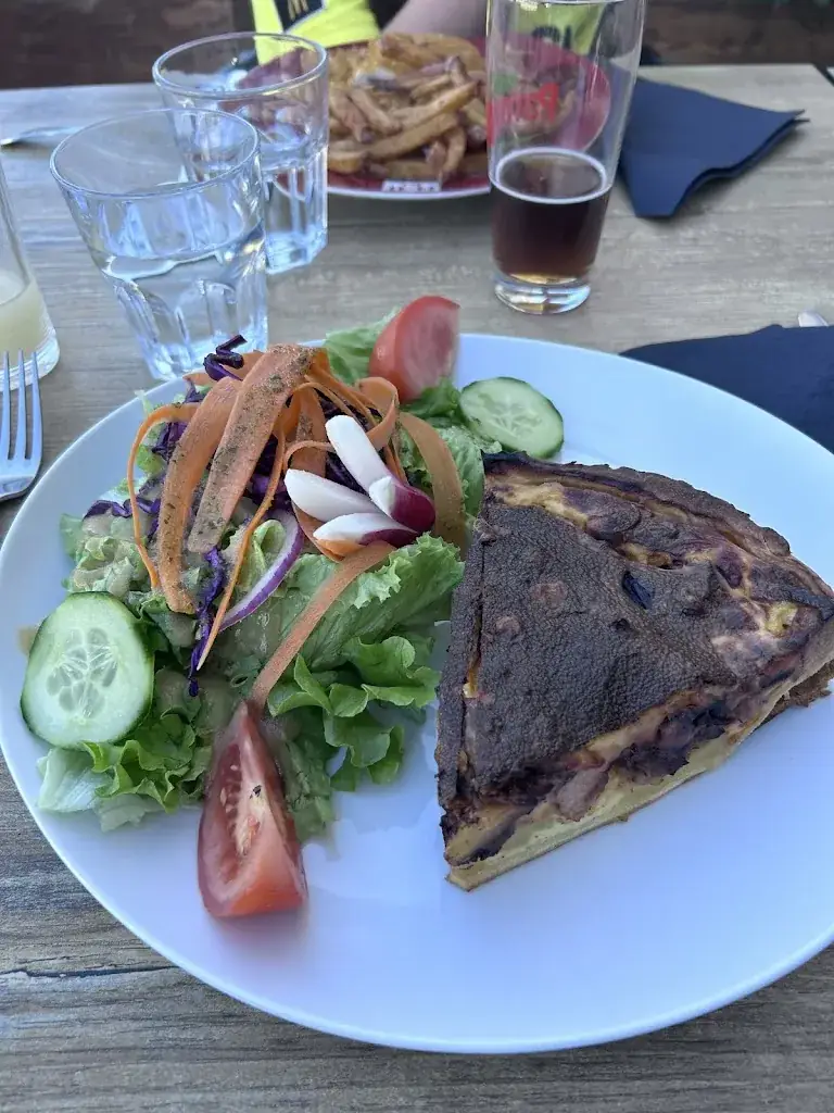 Cécile G_Chez Toinou_Port-Saint-Louis-du-Rhône_review