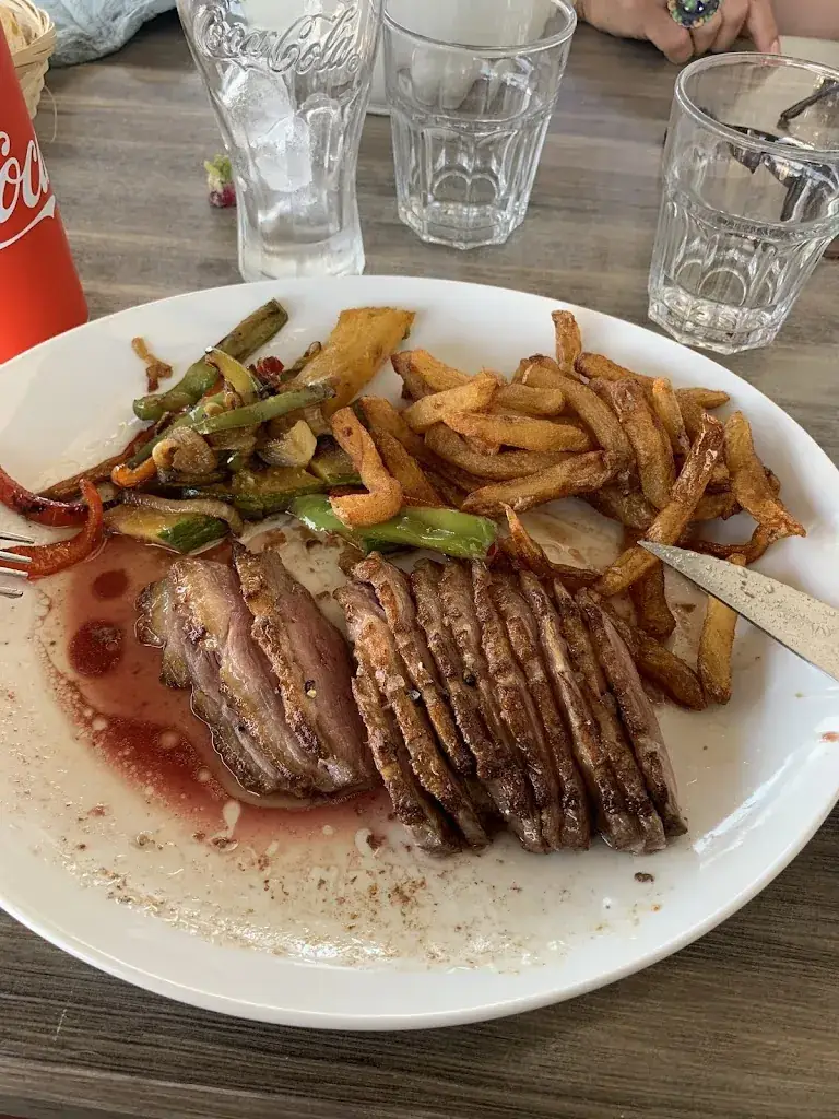 Chez Toinou restaurant in Port-Saint-Louis-du-Rhône