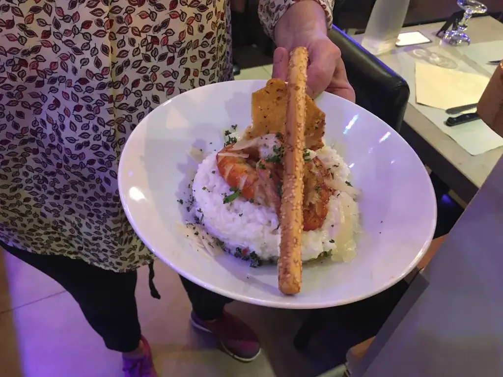 Rest'O Bout du Monde_Port-Saint-Louis-du-Rhône_slider_image_2