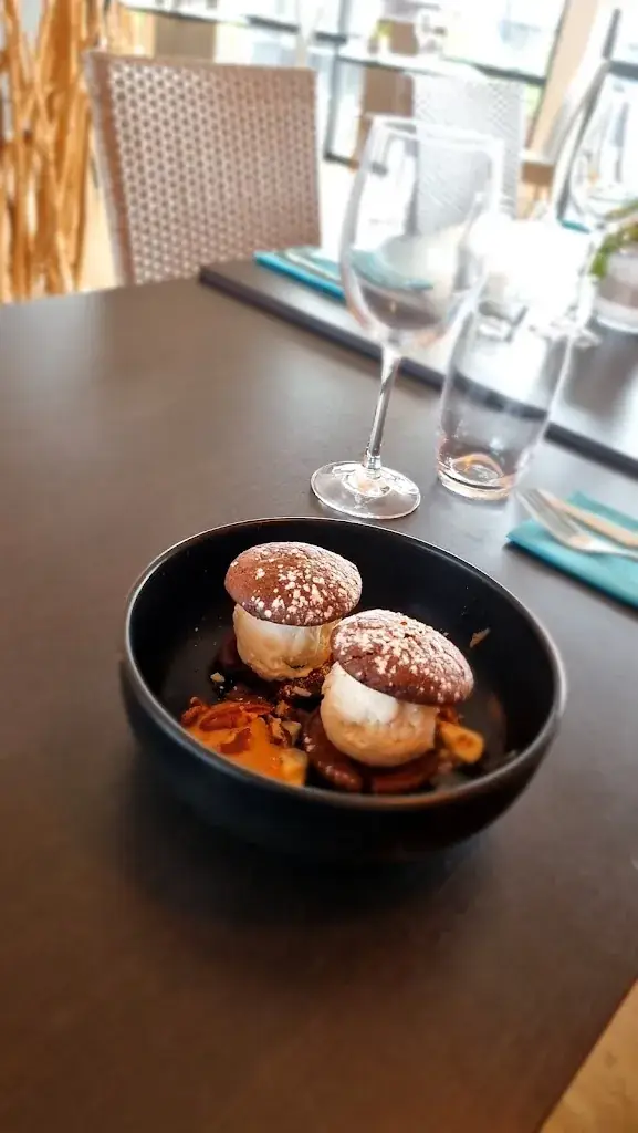 Menu_Yacht Club ️Restaurant_Port-Saint-Louis-du-Rhône_image_8