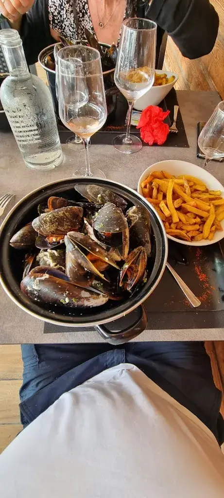 Menu_Les Trois Voiles_Port-Saint-Louis-du-Rhône_image_8