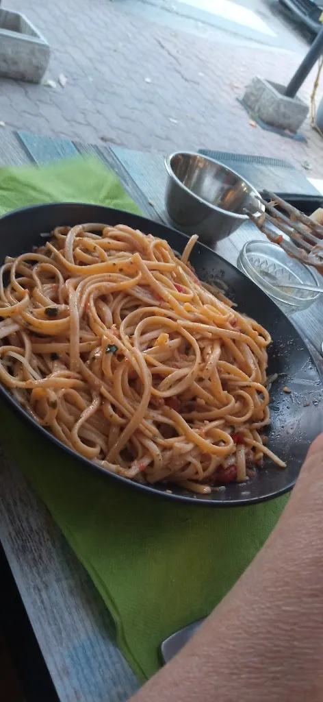 O DELICES_Port-Saint-Louis-du-Rhône_slider_image_3