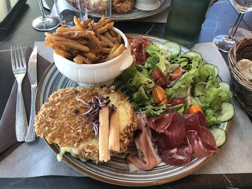 Mayam_Port-Saint-Louis-du-Rhône_slider_image_3