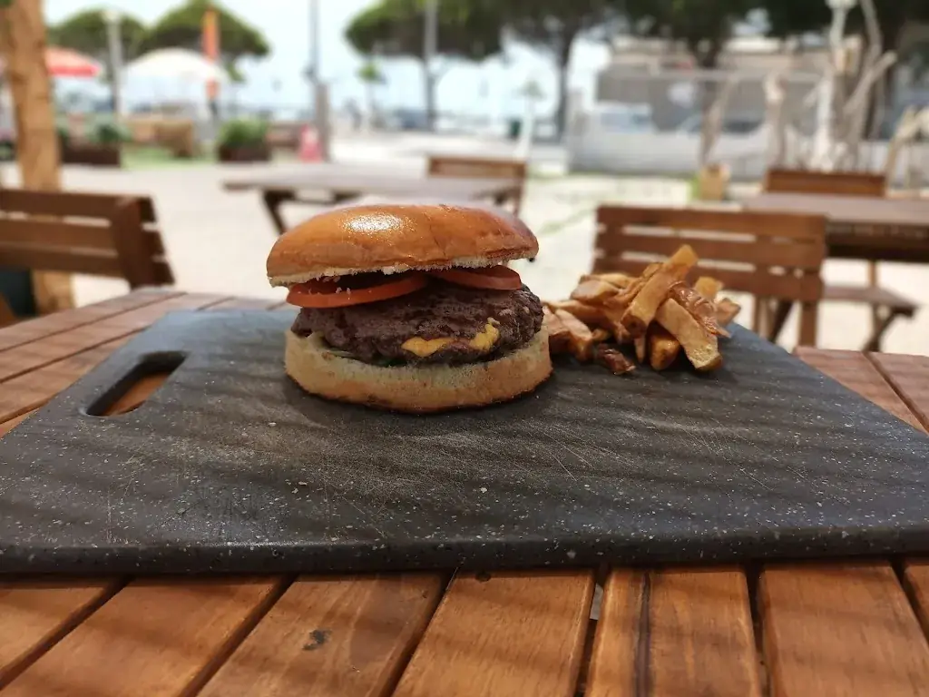 Best Of Burger_Port-Saint-Louis-du-Rhône_slider_image_3